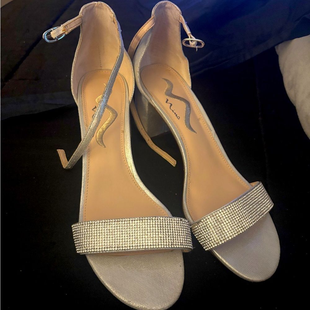 Nina Edria Ankle Strap Dress Sandal – Women’s True Silver